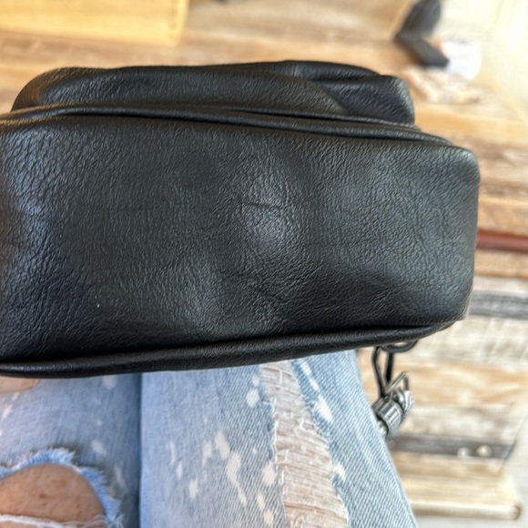 Pouch - Picture 2 of 9